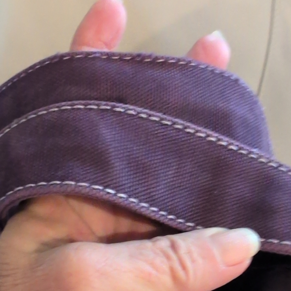 Marc Jacobs Deep Purple Tote with Black Strap - Picture 2 of 12